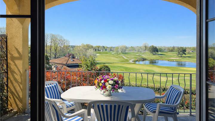 Bogogno - appartamento con vista sul campo da golf